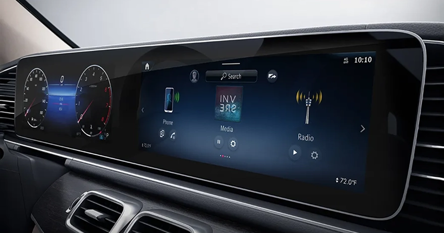 Mercedes-Benz widescreen dashboard with the digital cluster and centre touchscreen side by side